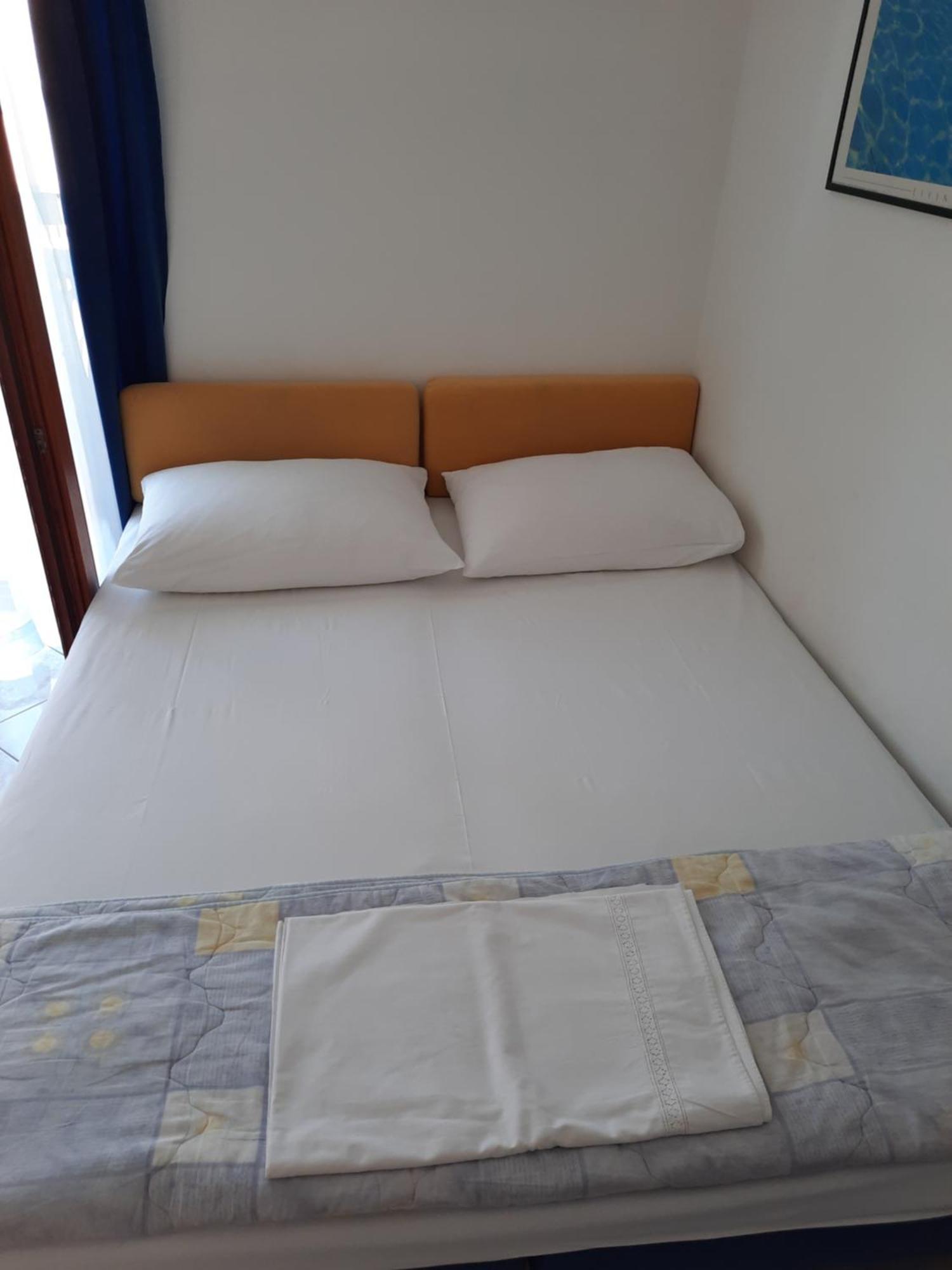 Apartmani Maver Sveti Filip i Jakov Exterior photo