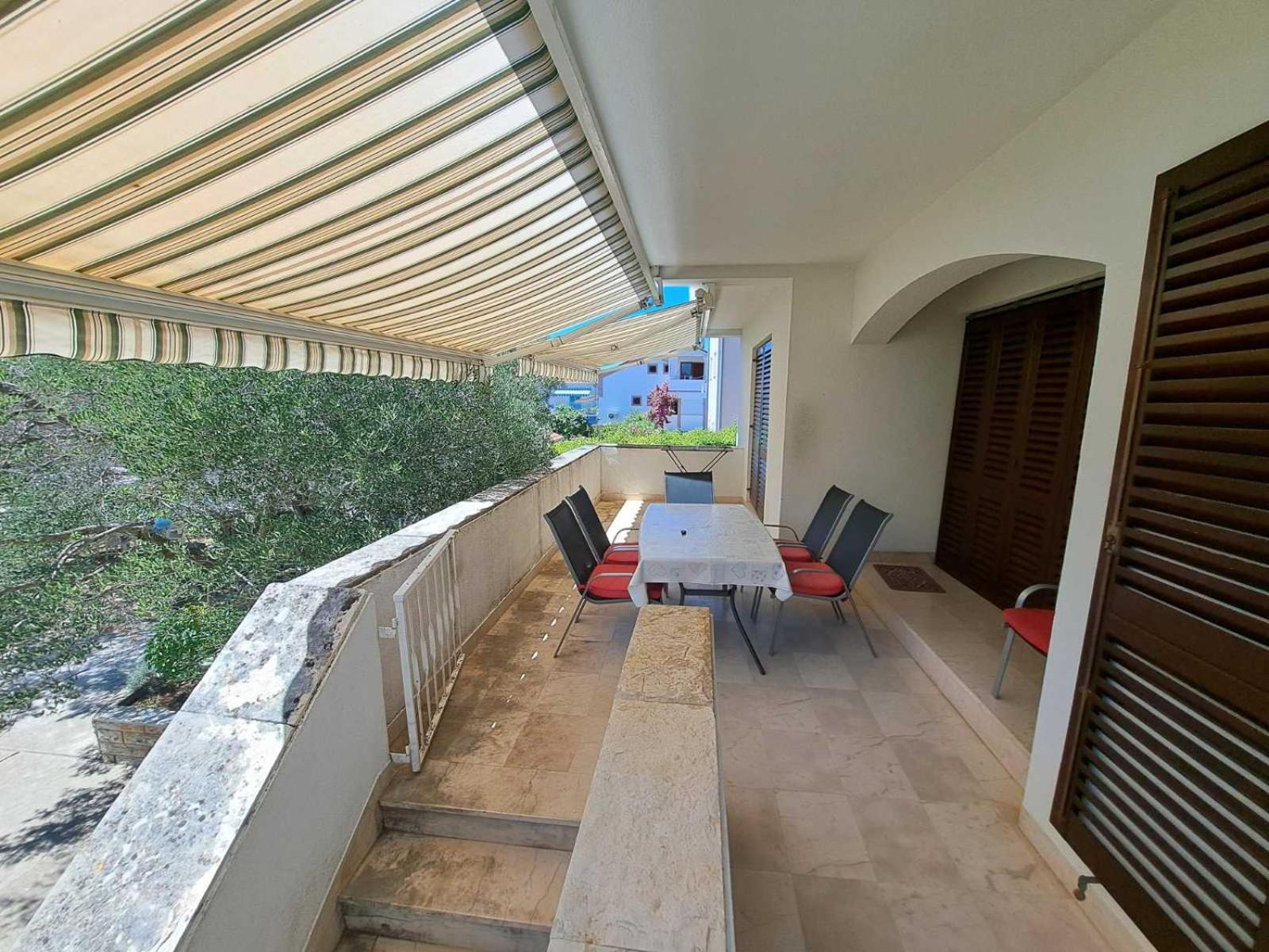 Apartmani Maver Sveti Filip i Jakov Exterior photo