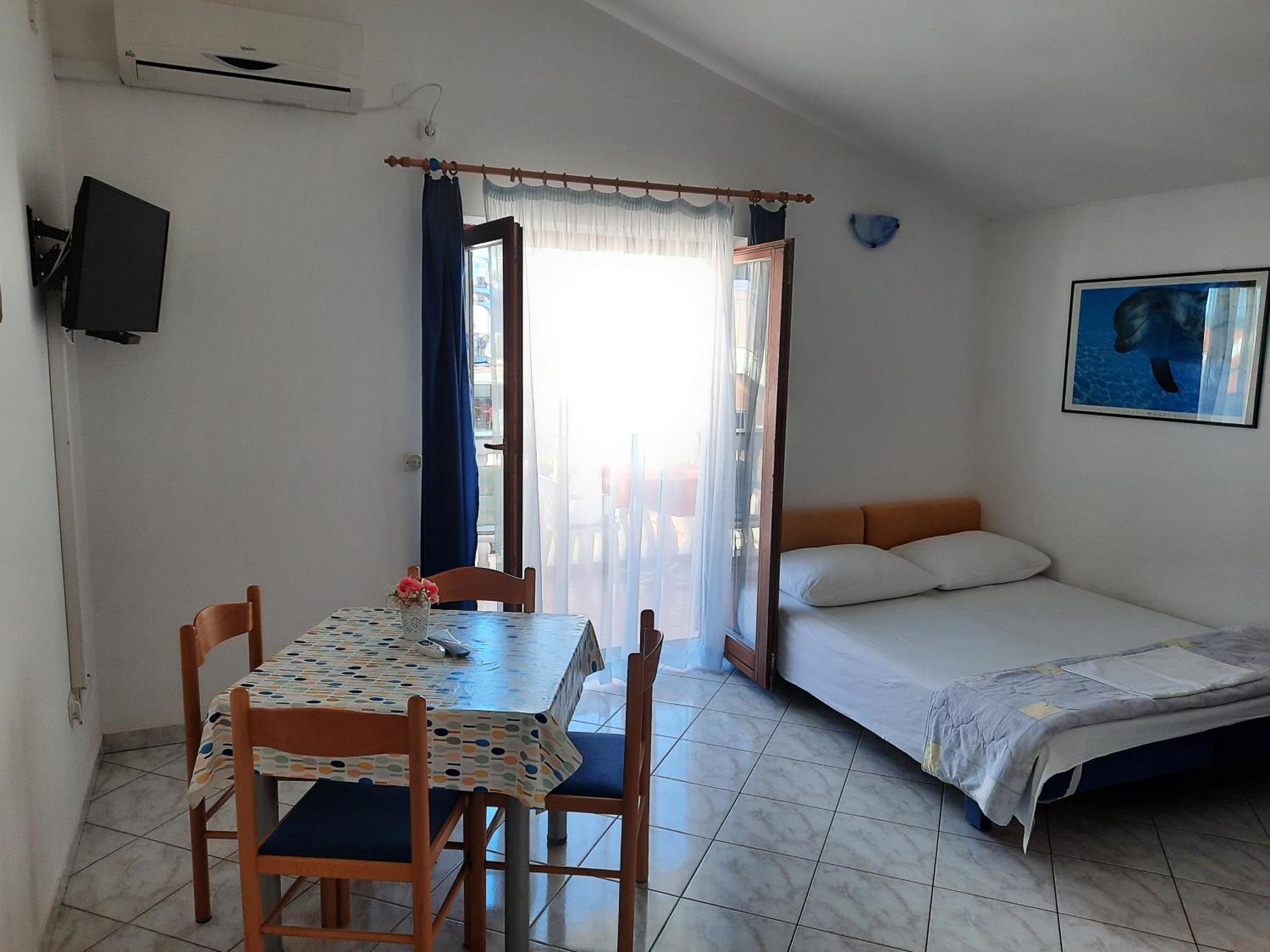 Apartmani Maver Sveti Filip i Jakov Exterior photo