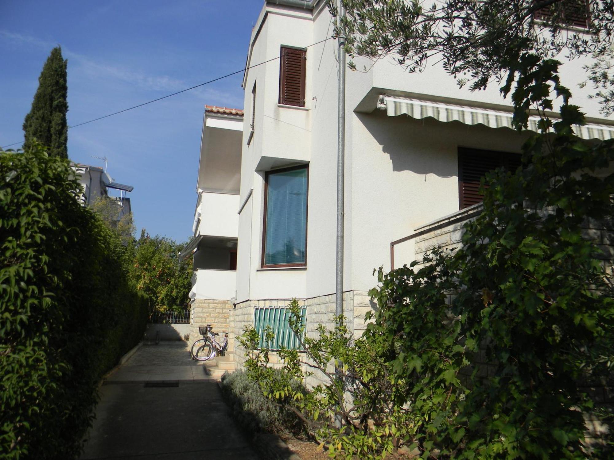Apartmani Maver Sveti Filip i Jakov Exterior photo